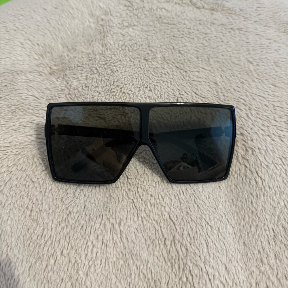 Yves Saint Laurent Black Sunglasses